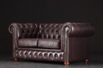 To-pers. sofa, dybthæftet læder - Chesterfield-stil