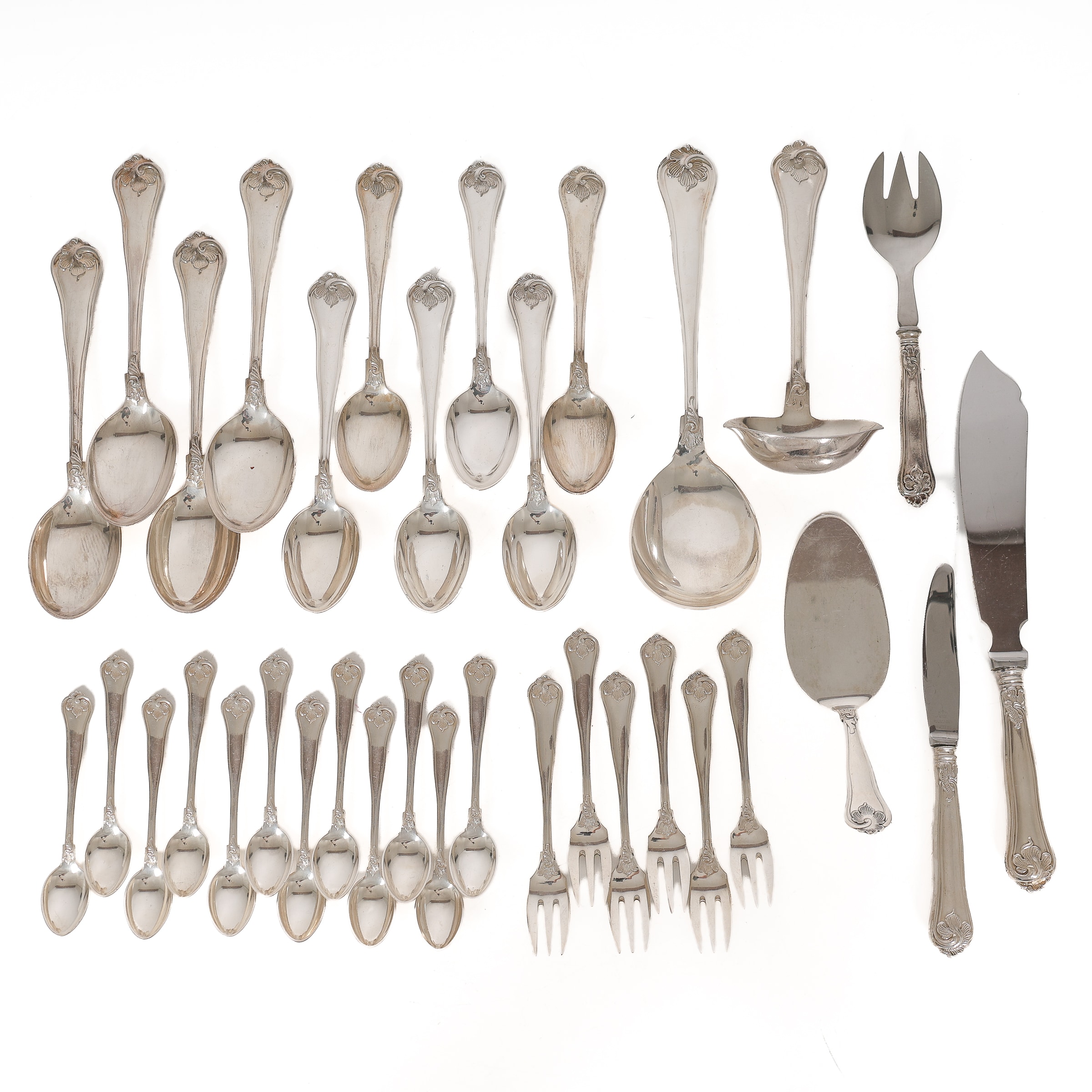 Saxon Flower silver cutlery (34)