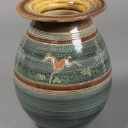 Harald Folmer Gross / Knabstrup Teglværk. Vase med hjorte, keramik.
