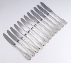 Hans Hansen, 'Susanne', dinner knives with sterling silver handles (12)