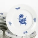 Royal Copenhagen.  'Blå Blomst'.  Service af porcelæn ( 72)