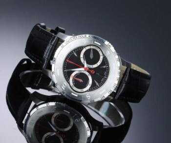 A. Dunhill Bobby Finder Chronograph. Limiteret herreur i stål med sort skive, 2000erne