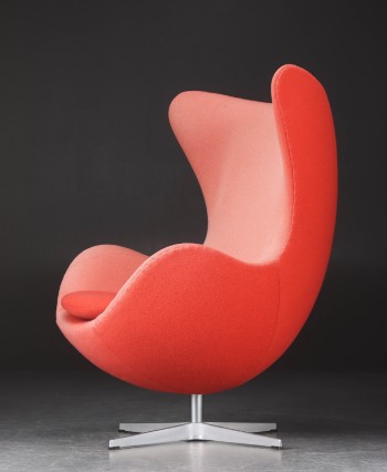 Arne Jacobsen. Lounge chair The Egg, model 3316