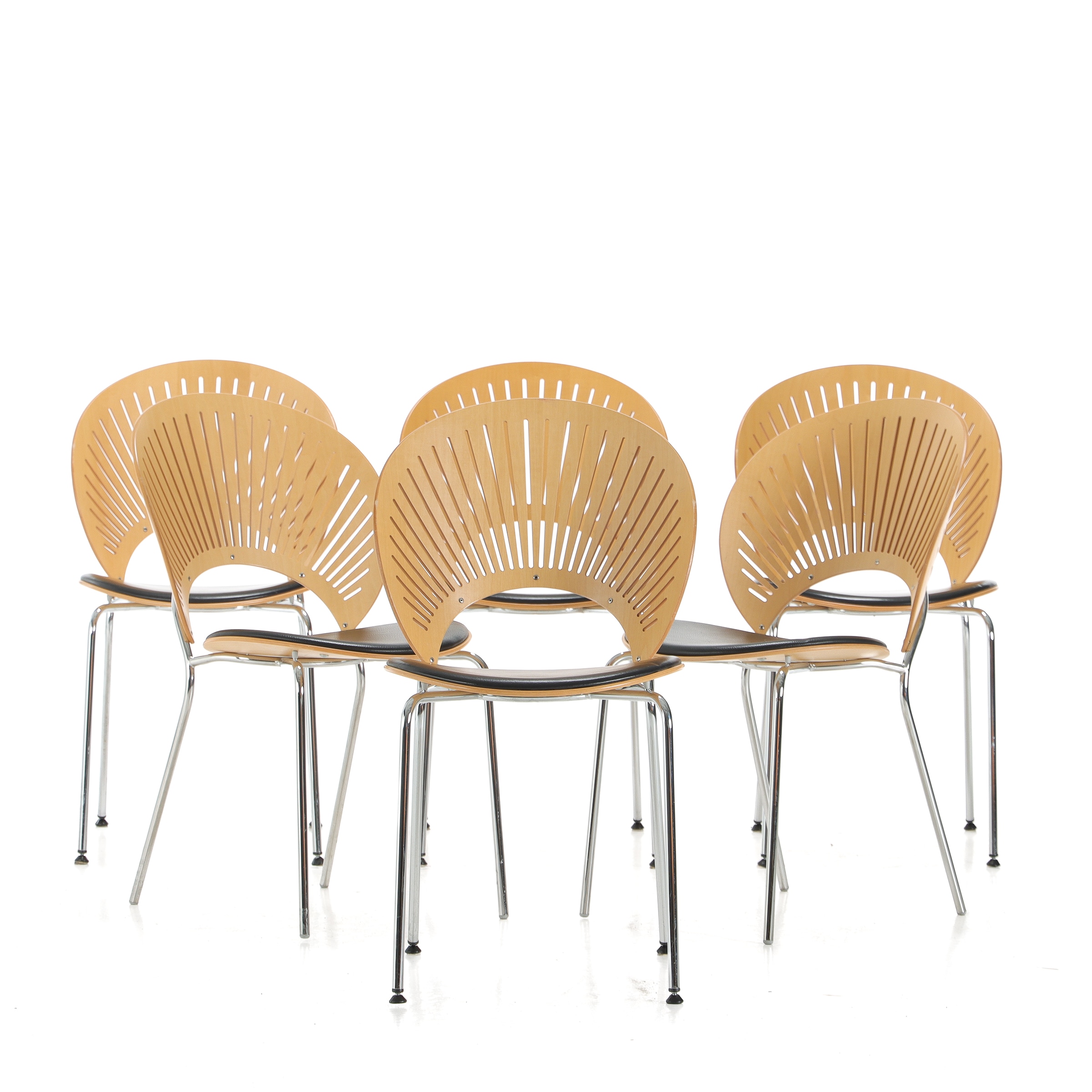 Nanna Ditzel. A set of six 'Trinidad' chairs. Maple, black leather (6)