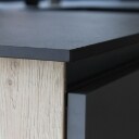 Nolte Küchen. Komplet køkken med køkkenø, bordplade i skifer m/ underlimet vask, samt fuld Bosch hvidevarepakke.