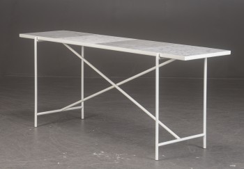 Emil Thorup for Handvärk, konsolbord, marmor og stål.
