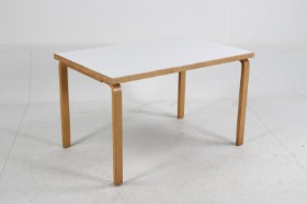 Alvar Aalto for Artek. Spisebord / arbejdsbord / skrivebord