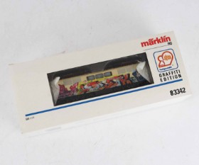 Märklin 83342 HO: Electric locomotive BR 111 - Graffiti edition