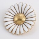 Georg Jensen and others. A collection of Daisy/Marguerite jewelry made of sterling silver (5)