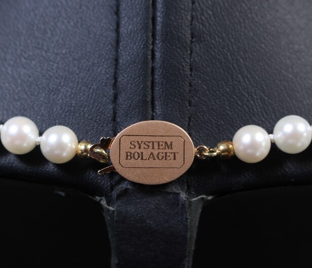 Pärlcollier, Akoya pärlor, Alton, 18k guld