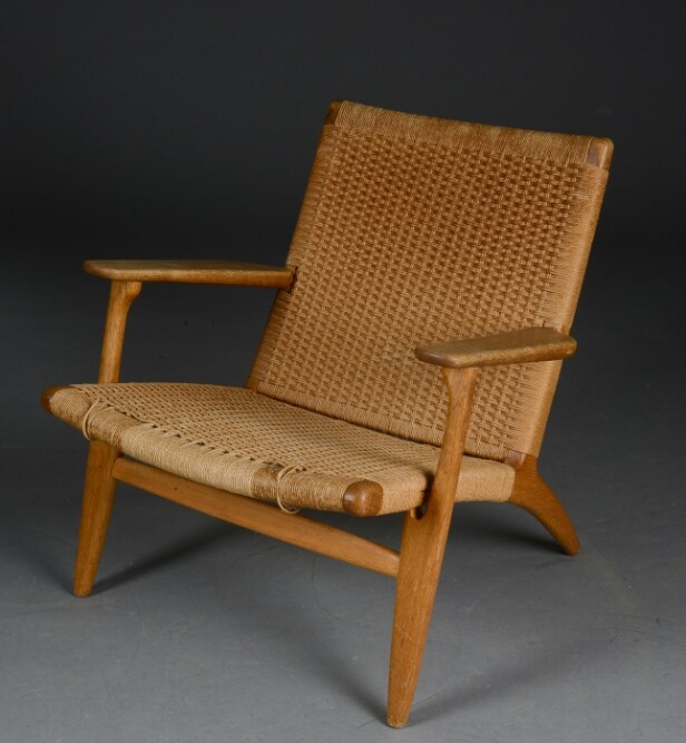 Hans J. Wegner. Par stole model CH25 af egetræ (2) 