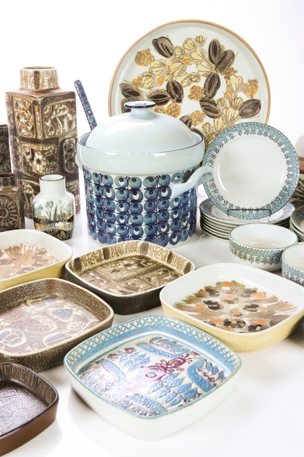 Royal Copenhagen. Samling vaser, punchbowle, tekopper mm. (54)