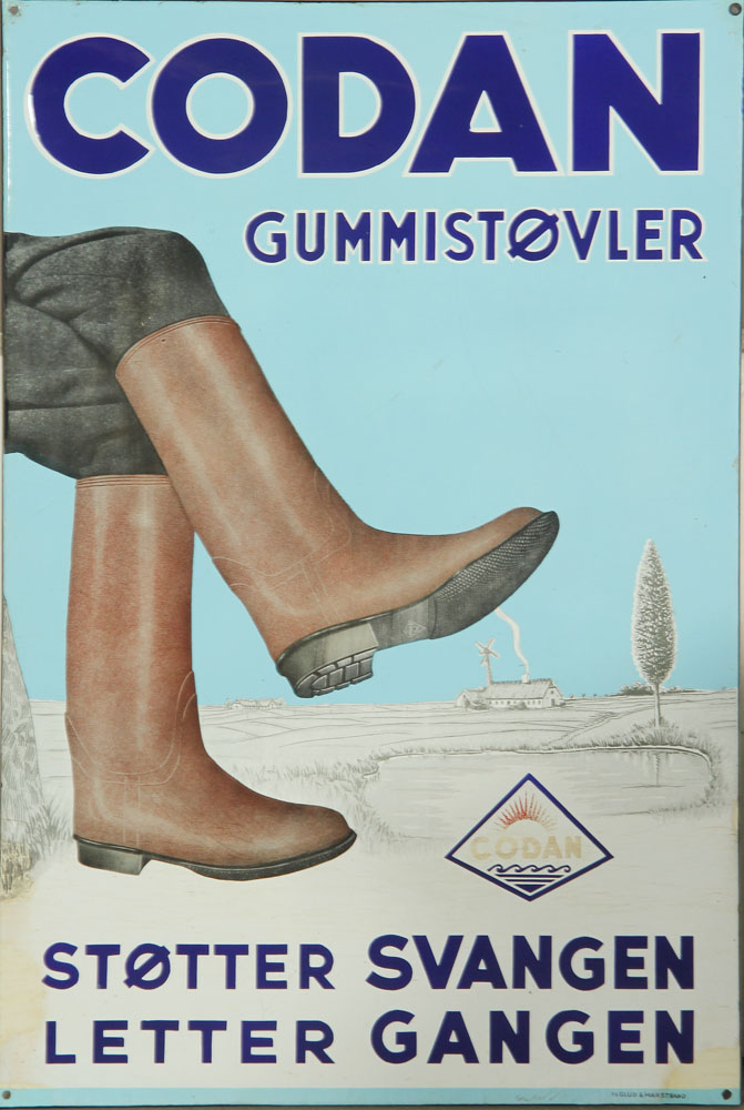 rookie amplitude pad Codan gummistøvler', emaljeskilt, ca. 1935 | Lauritz.com