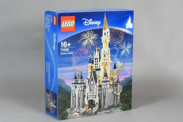Lego Disney. Disney Castle, 4,080 (year 2016), no. 71040