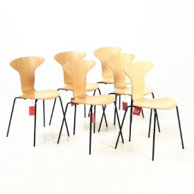 Arne Jacobsen. Six Munkegaard chairs, lacquered ash and oak. (6)