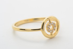 Ring with cubic zirconia, 8 kt. gold, size 52