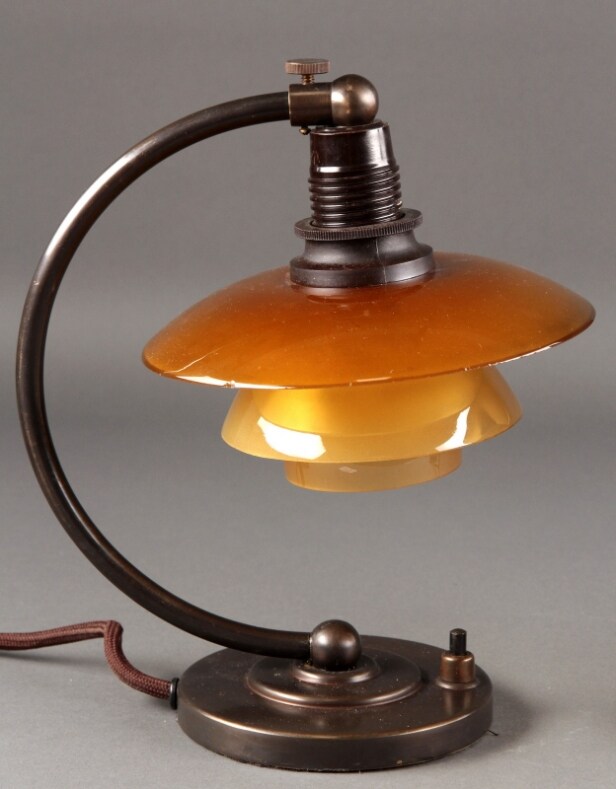 Poul Henningsen, Par natbordslamper (2)  Denne vare er sat til omsalg under nyt varenummer 5333590