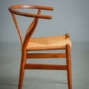 Hans J. Wegner. Y-stol af eg m. flet, Carl Hansen & Søn