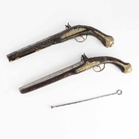 To flintlåspistoler 17/1800-tallet (2)