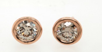 Diamond  Solitaire18kt  earrings with brilliant cut diamonds  0.90c