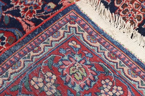 Persian Keshan carpet, 194 x 138 cm.