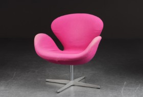 Arne Jacobsen. Lænestol, 'Svanen', model 3320