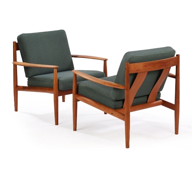 Grete Jalk. Et par hvilestole model 118, teak