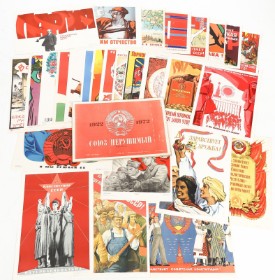 USSR 1922-1972. Samling russiske propaganda posters el. plakater i mappe. (28)