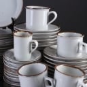 Niels Refsgaard middags- og kaffeservice af keramik  (146)