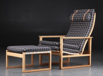 Børge Mogensen. Sessel Slædestol, Modell 2254, mit Fußhocker (2)