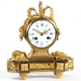 Fransk kaminur af forgyldt bronze, 1800-tallet