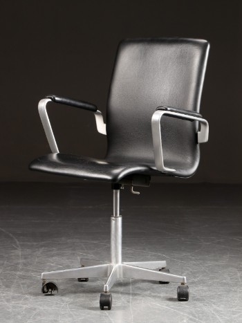 Arne Jacobsen. Oxford kontorstol, model 3273