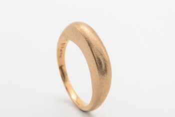 Ring af 8 kt. guld, str. 53½