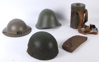 Samling militaria. 2. Verdenskrig, gasmaske mv. (5) - Lauritz.com