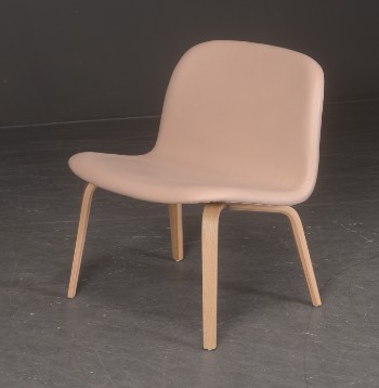 Mika Tolvanen for Muuto. Hvilestol model Visu Lounge Chair