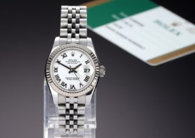 Rolex 'Lady-Datejust'. Dameur i stål med 18 kt. hvidguldslynette - cert. 2017