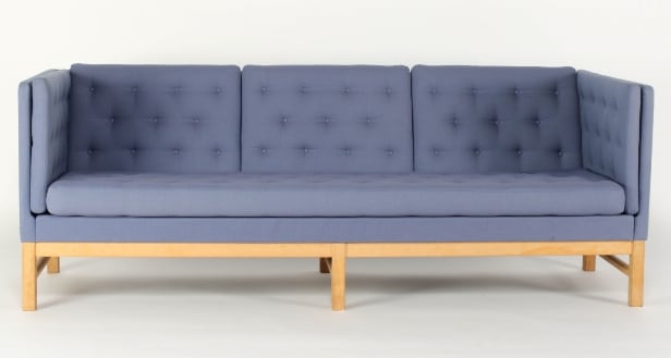 Erik Ole Jørgensen. Fritstående tre-pers. sofa model EJ-315