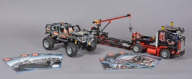 Lego Technic. Lastbil m/ anhænger samt bil, 8285 & 8297, m/ manualer (2)
