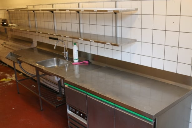 Rustfrit køkken/kølediske, Zanussi, Porkka (3)