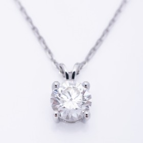 Solitaire vedhæng af 14 kt. hvidguld med lab grown diamant på 1.51 ct. (2)