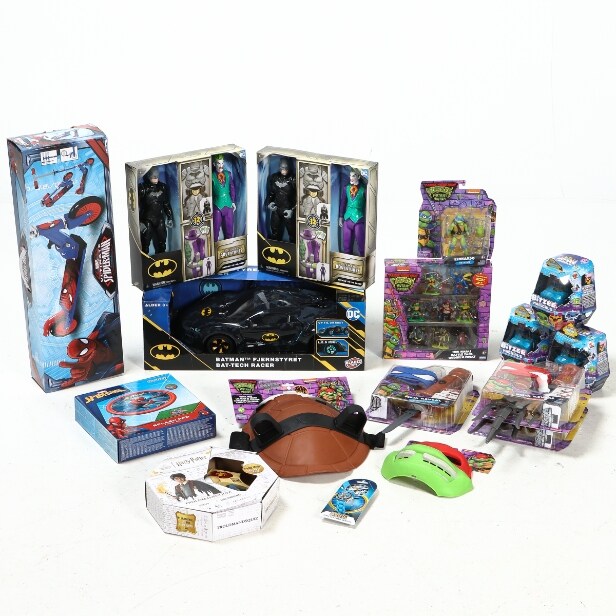 Samling legetoj, Batman, Turtles m.m (17)
