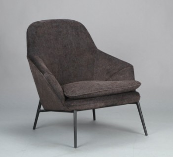 365º North for Wendelbo. Hug chair. Sort/brun