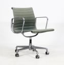 Charles Eames for Herman Miller. Armstol / konferencestol, model EA-108