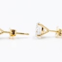 Pair of brilliant earrings in 14 kt gold with Lab Grown diamonds of 1.41 ct. (2)