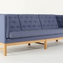 Erik Ole Jørgensen. Fritstående tre-pers. sofa model EJ-315