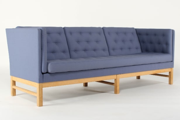 Erik Ole Jørgensen. Fritstående tre-pers. sofa model EJ-315