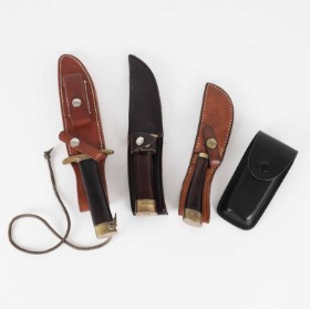 Four hunting knives (4)