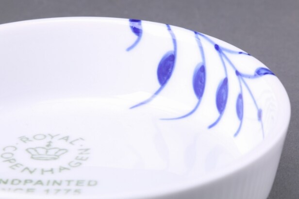 Royal Copenhagen. Ildfast Mega mussel fad nr. 590