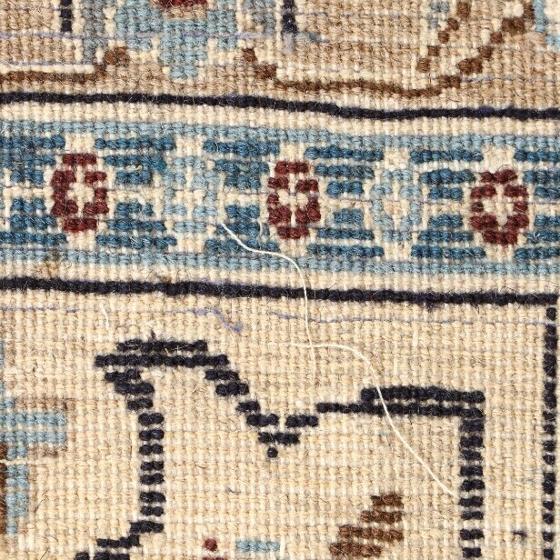 Persian Nain with medallion, 374 x 232 cm.