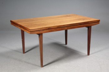 Dansk møbelproducent. Spisebord med hollandsk udtræk, palisander